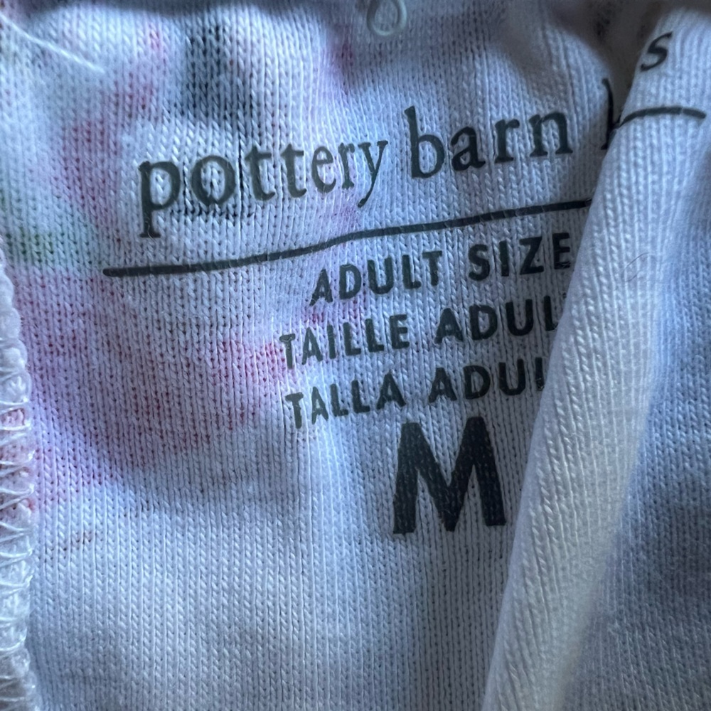 Pottery Barn Kids Heritage Christmas Adult Pajamas Size M Santa Family Tight Fit - Picture 7 of 10